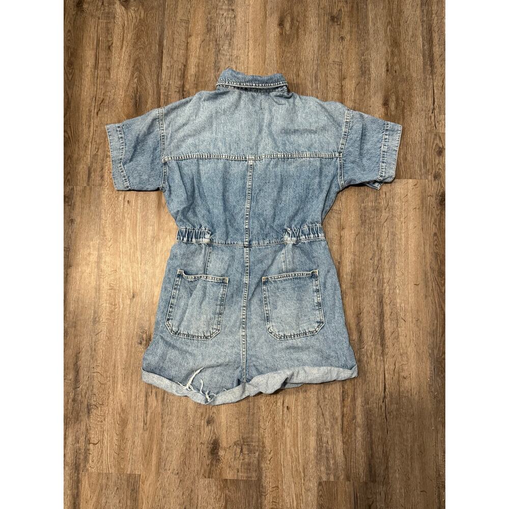 Free People Women’s Marci Denim Cuffed Shortall Size Medium - Picture 2 of 10